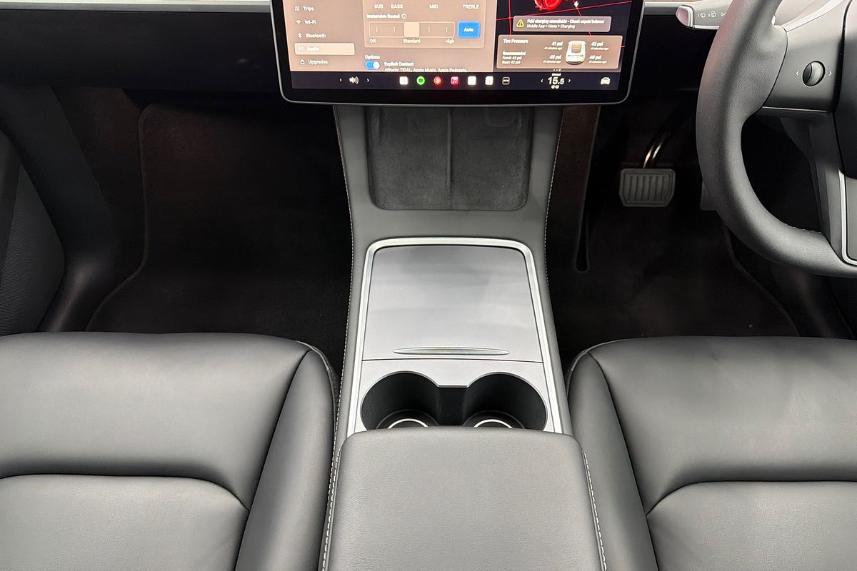 2024 Tesla Model Y Rear-Wheel Drive