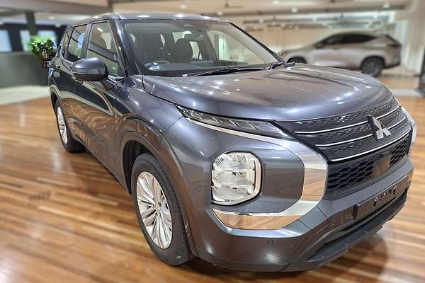 2024 Mitsubishi Outlander ES ZM