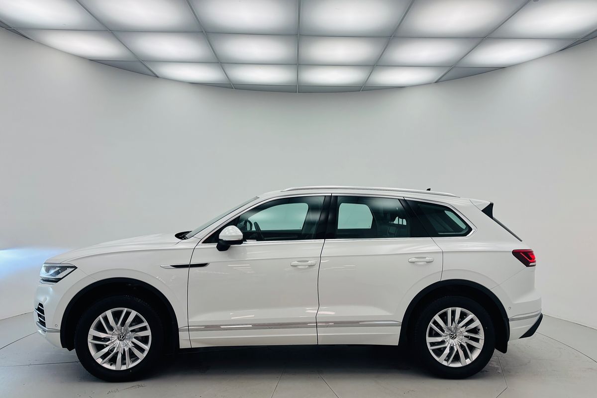 2021 Volkswagen Touareg 210TDI R-Line CR
