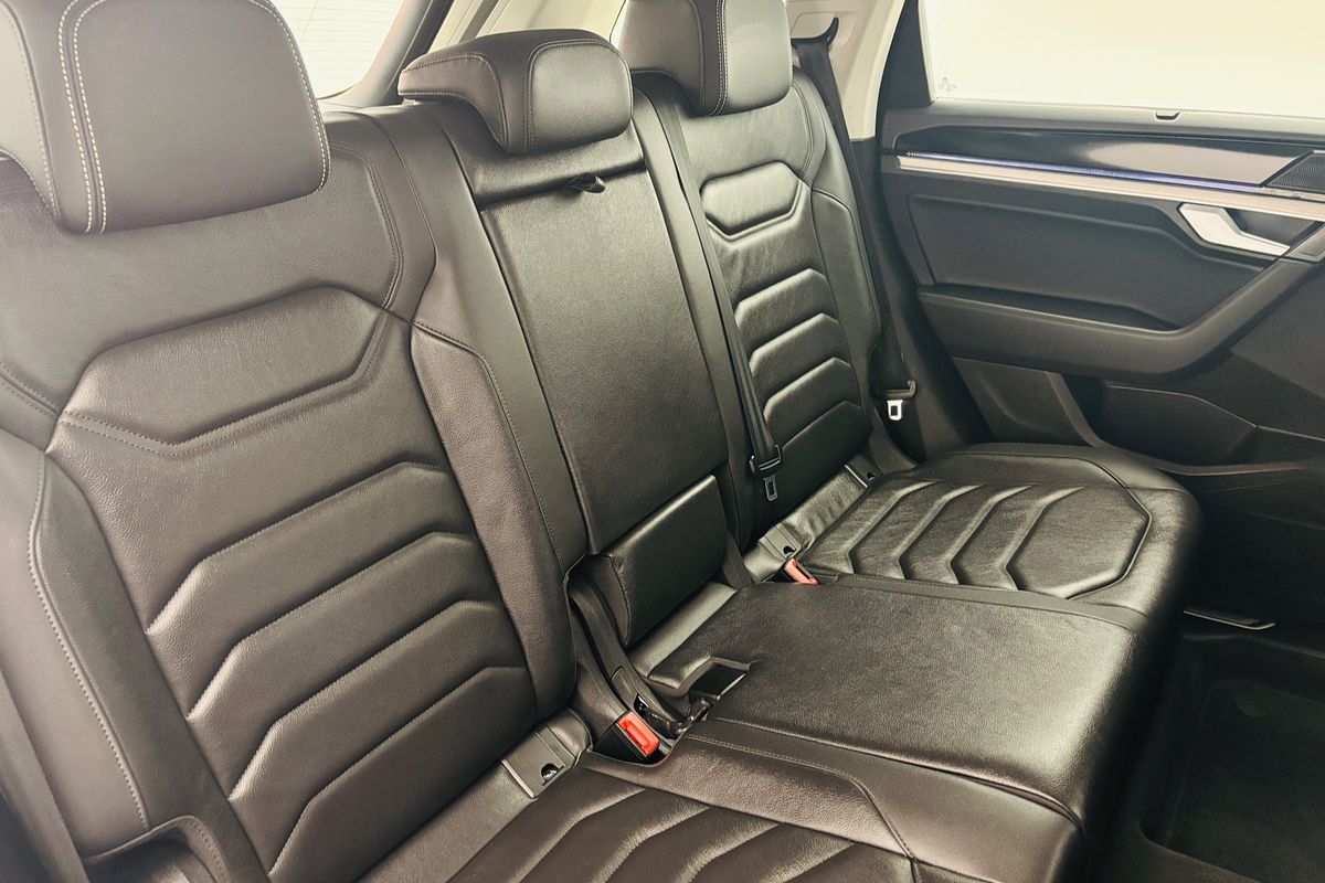 2021 Volkswagen Touareg 210TDI R-Line CR