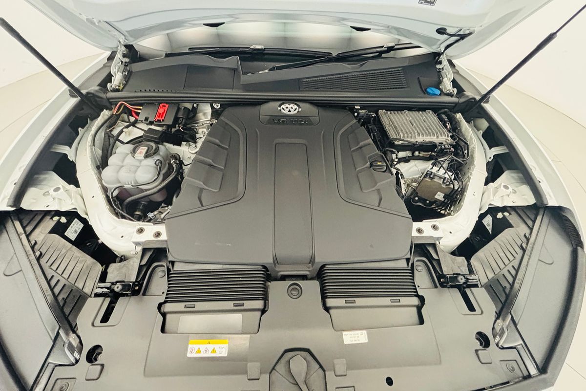 2021 Volkswagen Touareg 210TDI R-Line CR