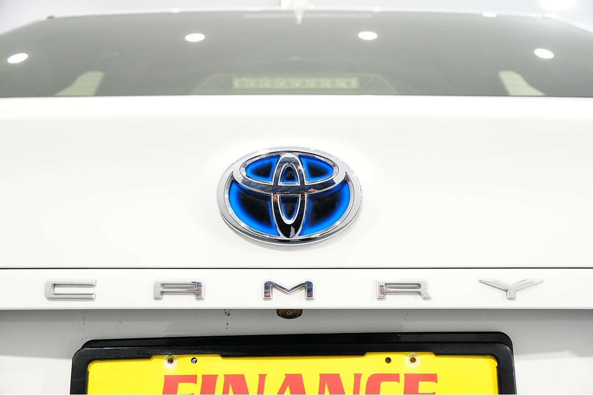 2021 Toyota Camry Ascent AXVH70R