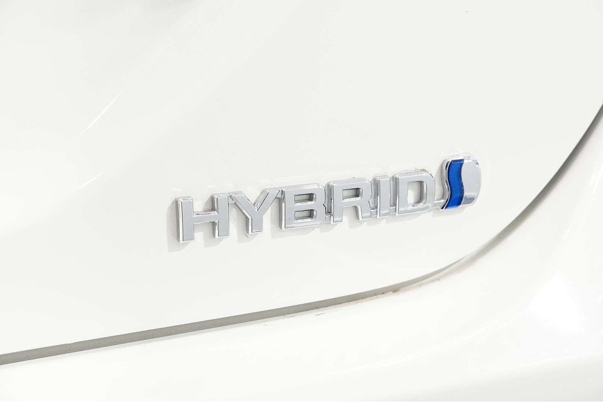 2021 Toyota Camry Ascent AXVH70R