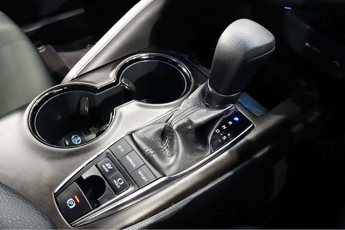 2021 Toyota Camry Ascent AXVH70R