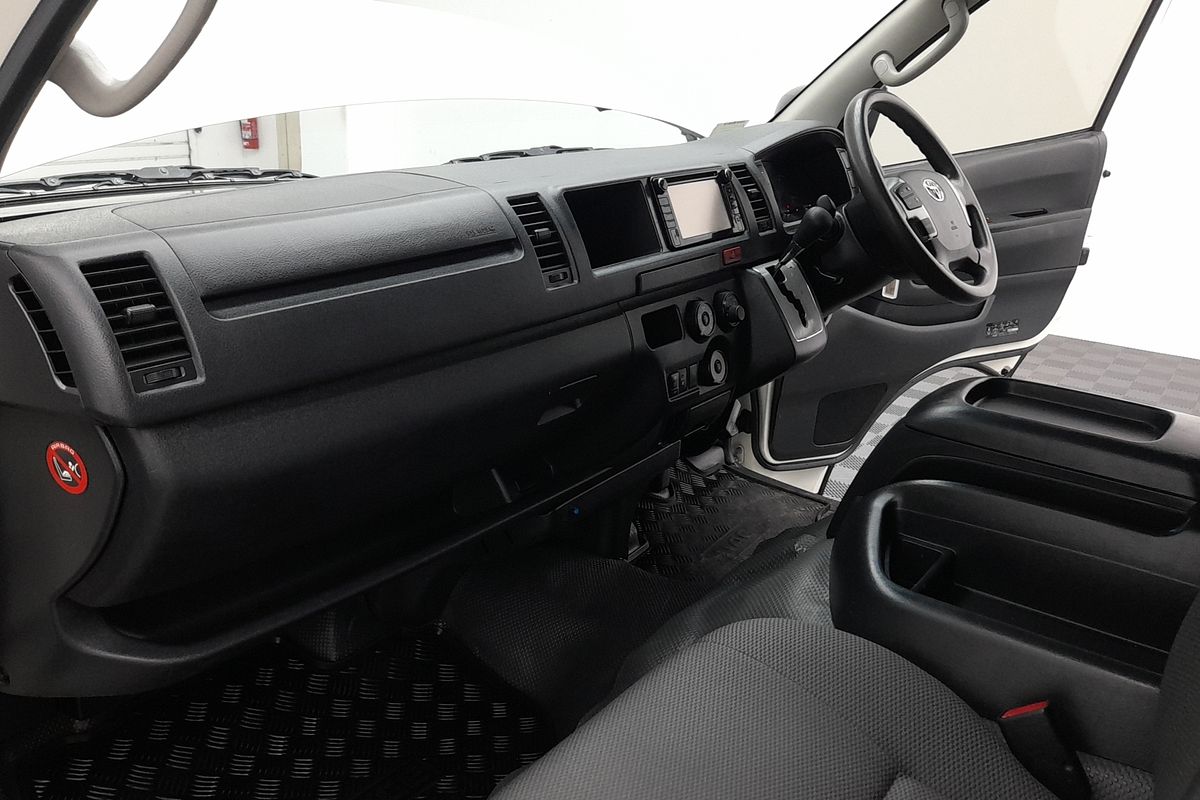 2017 Toyota Hiace Commuter KDH223R ELWB High Roof