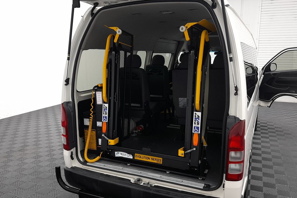 2017 Toyota Hiace Commuter KDH223R ELWB High Roof