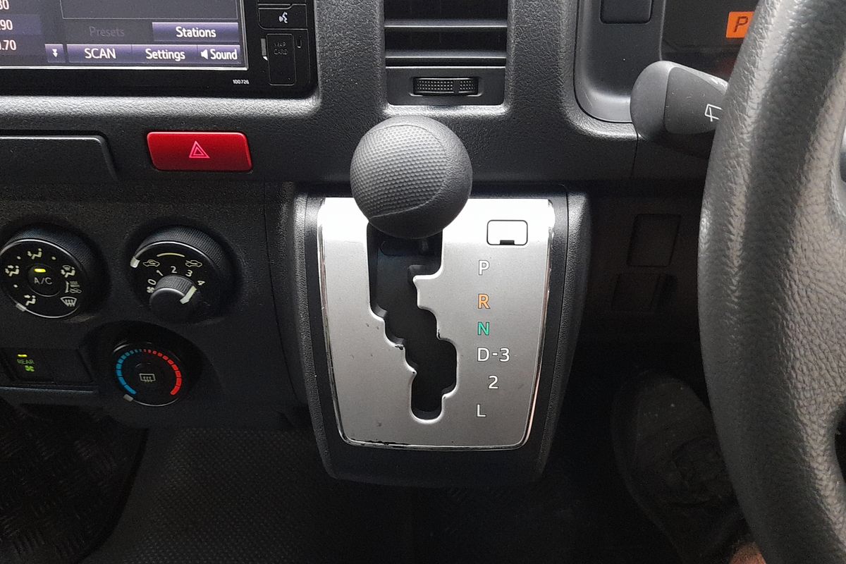 2017 Toyota Hiace Commuter KDH223R ELWB High Roof