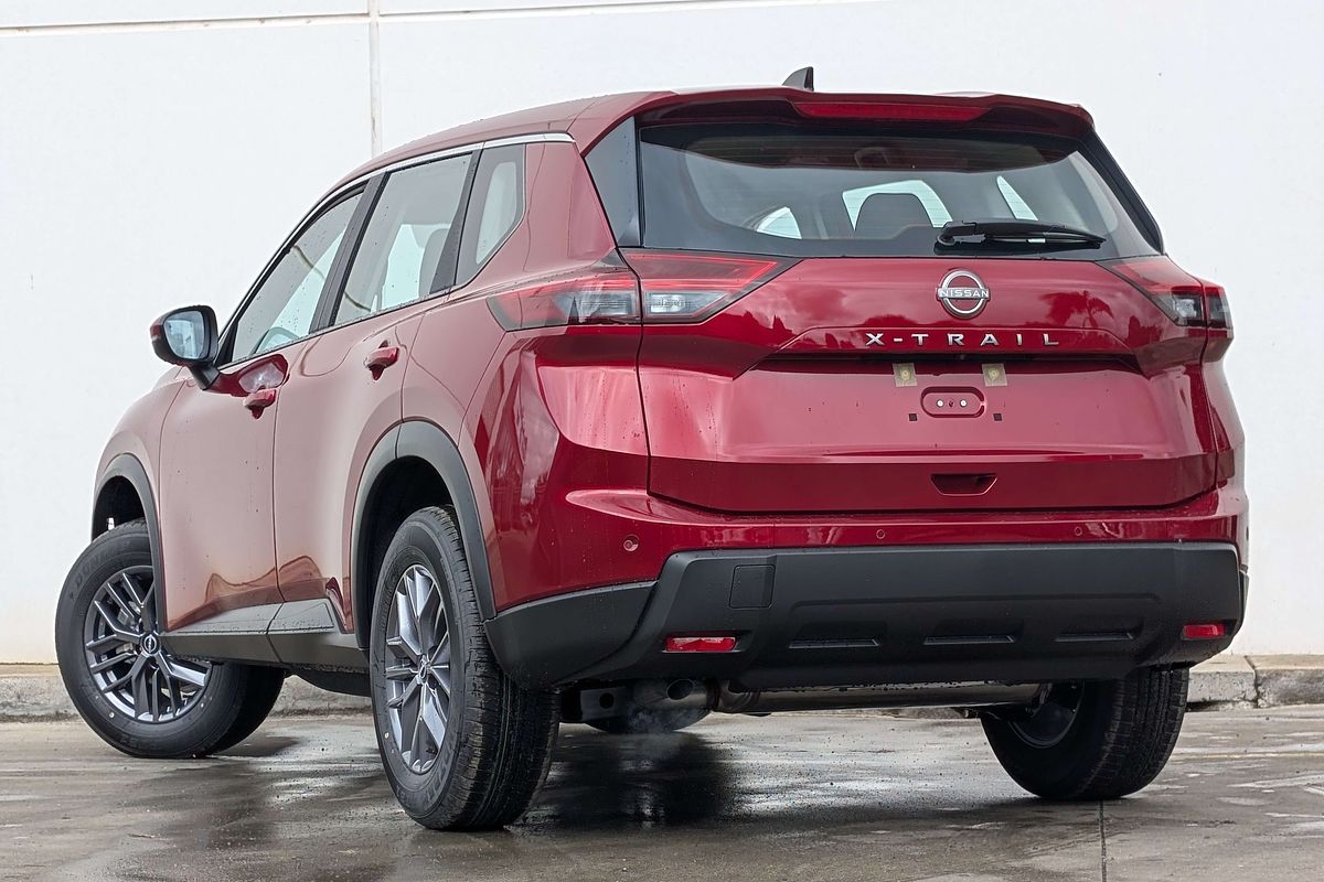 2026 Nissan X-TRAIL ST T33