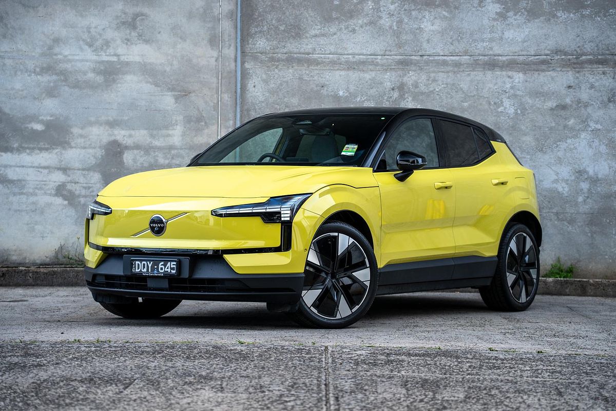 2025 Volvo EX30 Twin Motor Performance Ultra