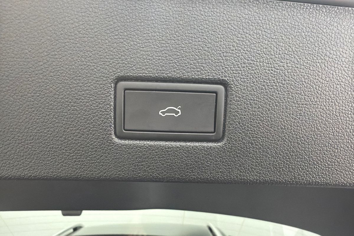 2023 Volkswagen T-Roc 110TSI Style D11