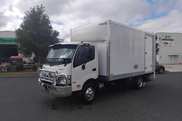 2025 Hino 921- 300 Series