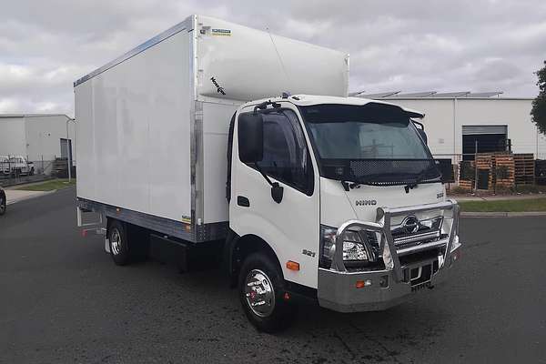 2025 Hino 921- 300 Series