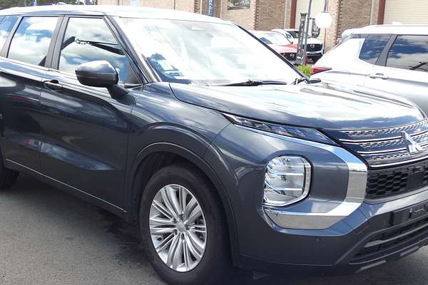 2024 Mitsubishi Outlander ES ZM