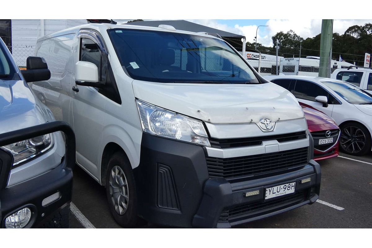 2022 Toyota Hiace GDH300R LWB