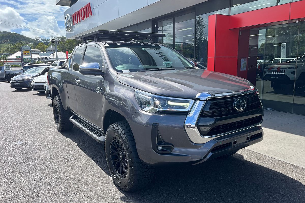 2020 Toyota Hilux SR5 GUN126R