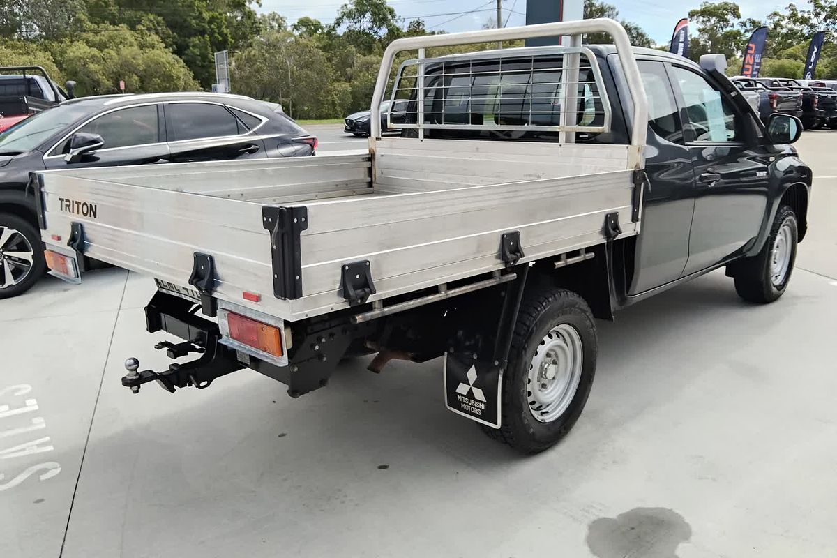 2021 Mitsubishi Triton GLX MR 4X4