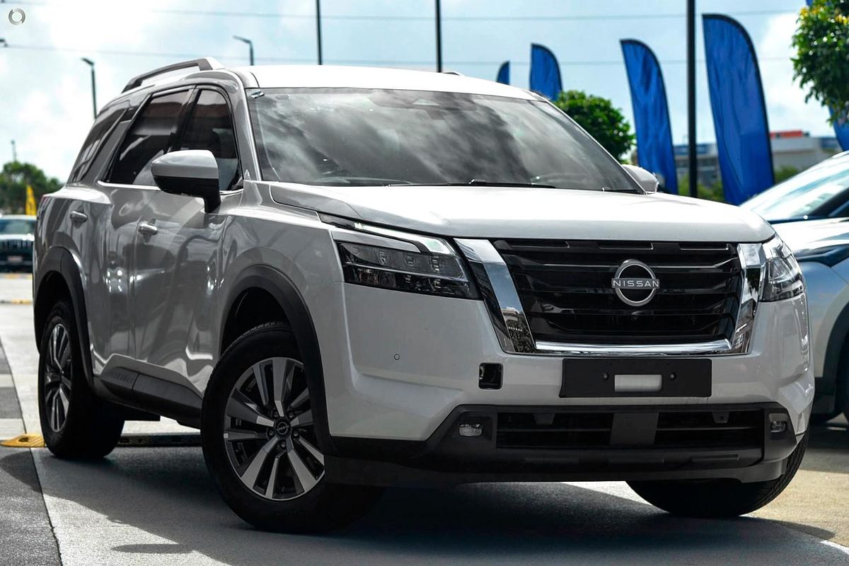 2023 Nissan Pathfinder Ti R53