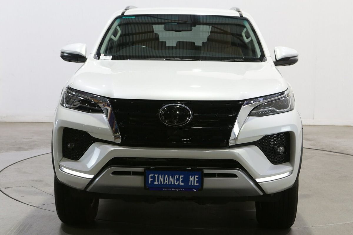 2023 Toyota Fortuner Crusade GUN156R
