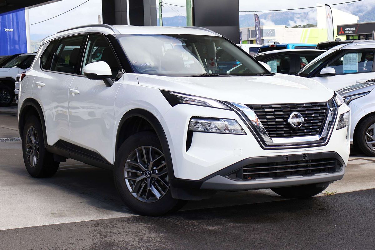 2024 Nissan X-TRAIL ST T33