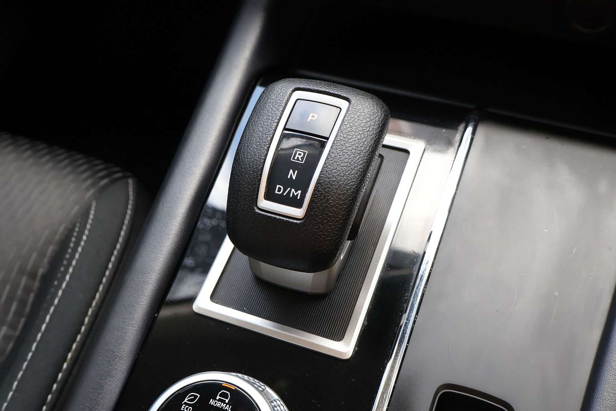 2024 Mitsubishi Outlander ES ZM