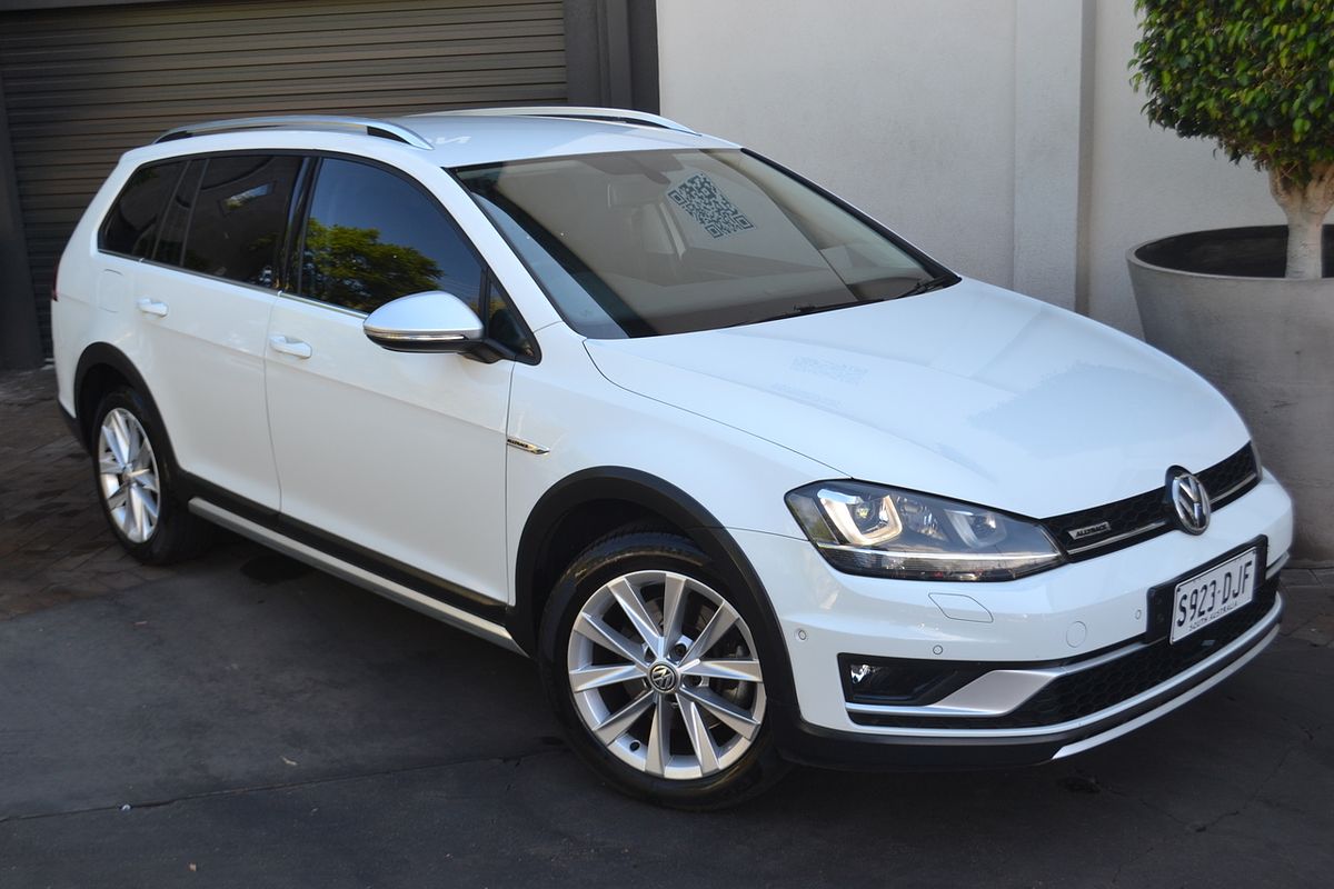 2016 Volkswagen Golf Alltrack 132TSI 7