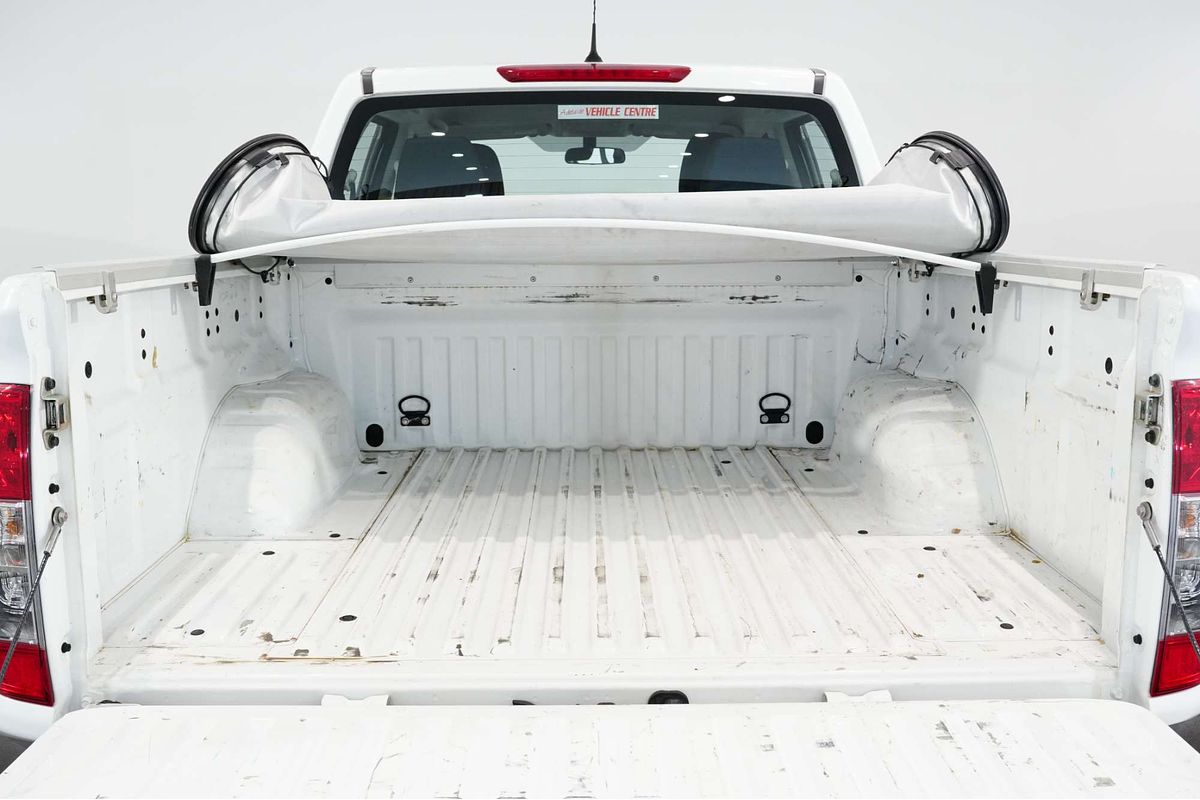 2022 Nissan Navara SL D23 Rear Wheel Drive