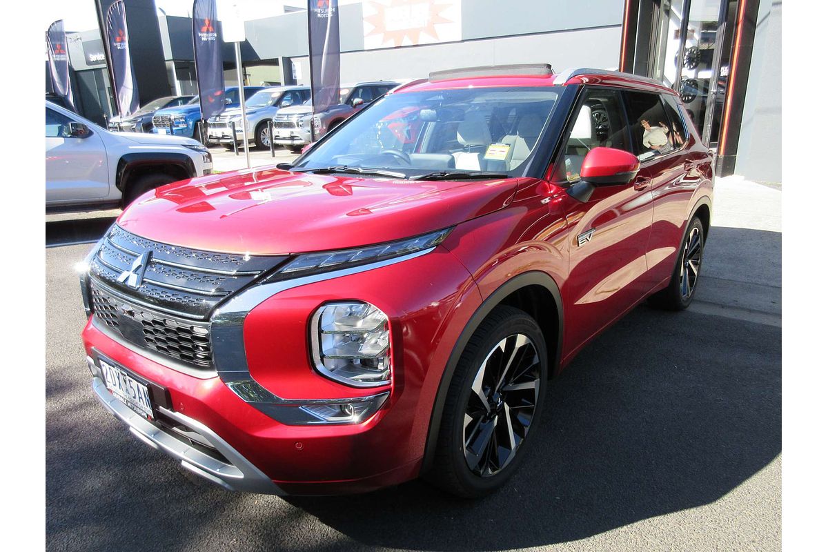 2025 Mitsubishi Outlander Exceed ZM