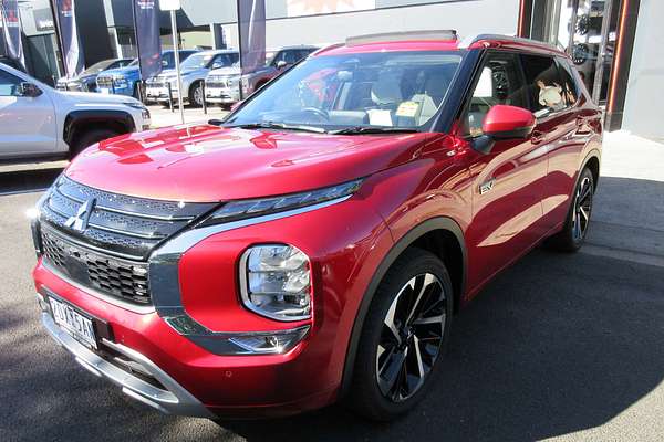 2025 Mitsubishi Outlander Exceed ZM