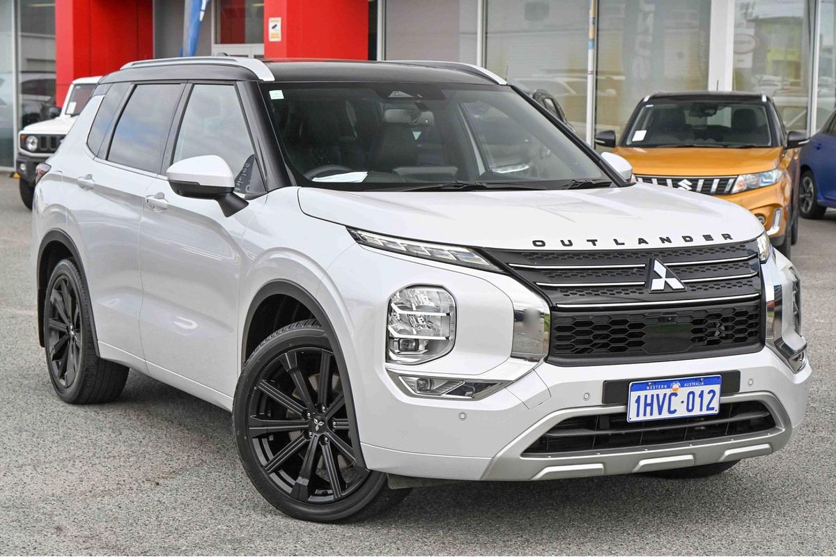 2023 Mitsubishi Outlander Exceed Tourer ZM