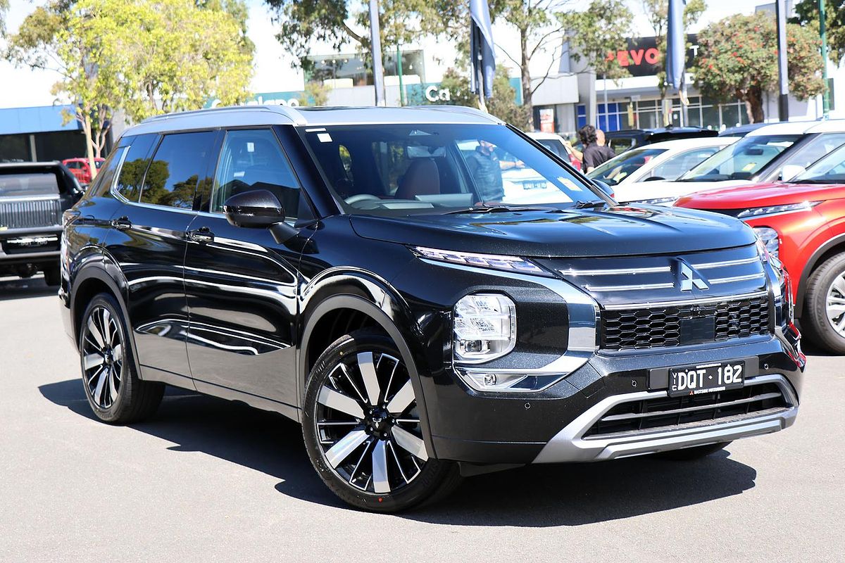 2025 Mitsubishi Outlander Exceed Tourer ZM