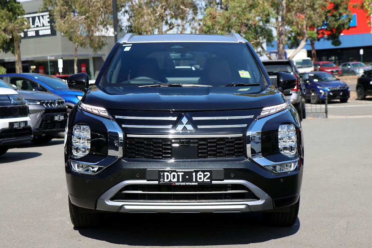 2025 Mitsubishi Outlander Exceed Tourer ZM
