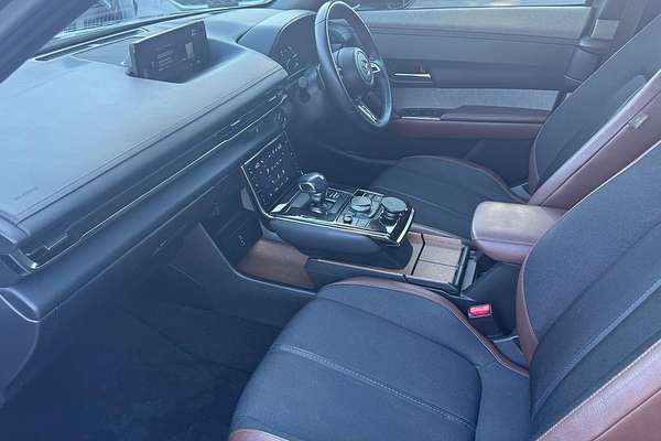 2021 Mazda MX-30 G20e Astina DR Series thumb-17