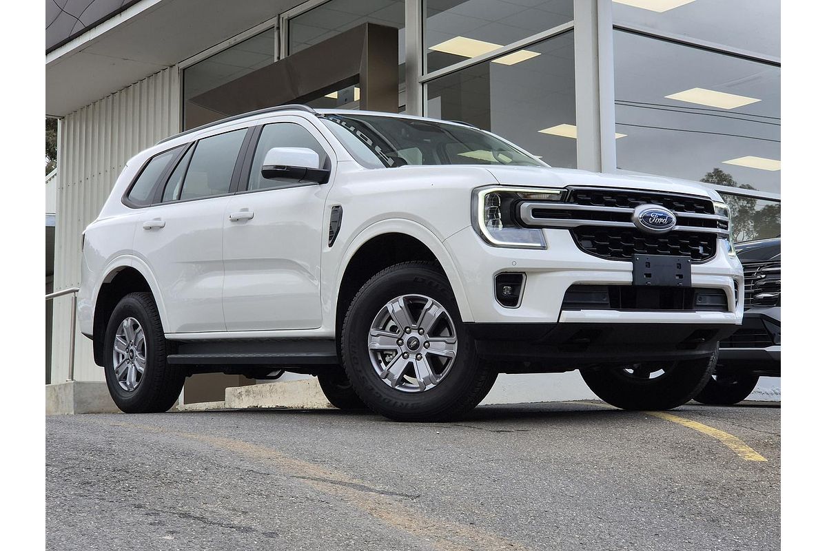 2025 Ford Everest Ambiente 2.0L