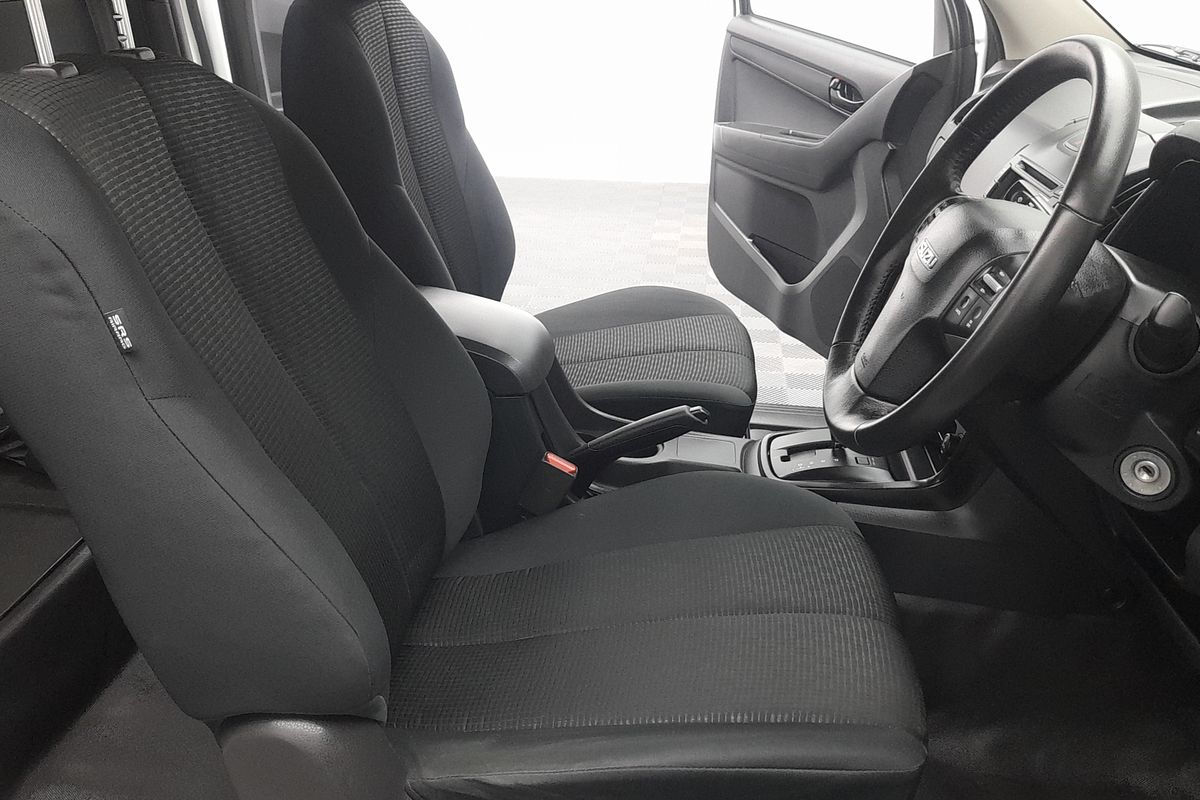 2020 Isuzu D-MAX SX High Ride  Rear Wheel Drive