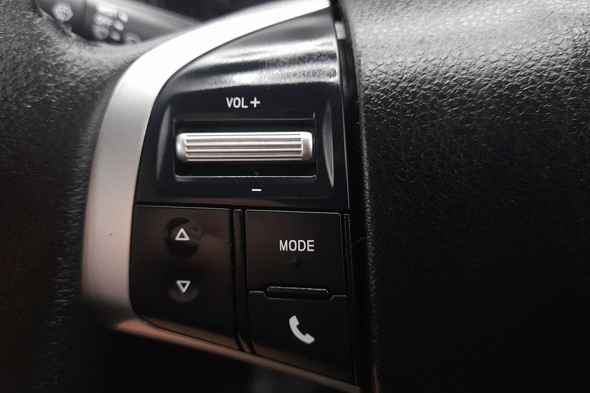 2020 Isuzu D-MAX SX High Ride  Rear Wheel Drive