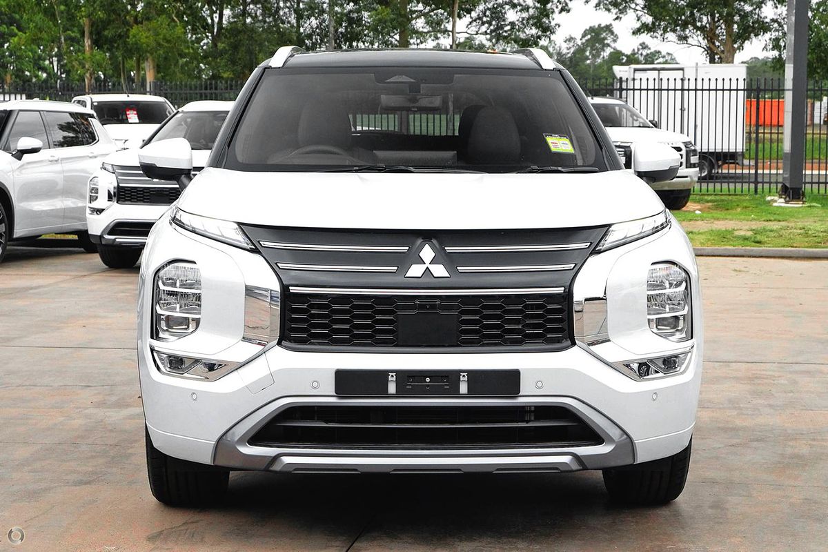 2025 Mitsubishi Outlander Exceed Tourer ZM
