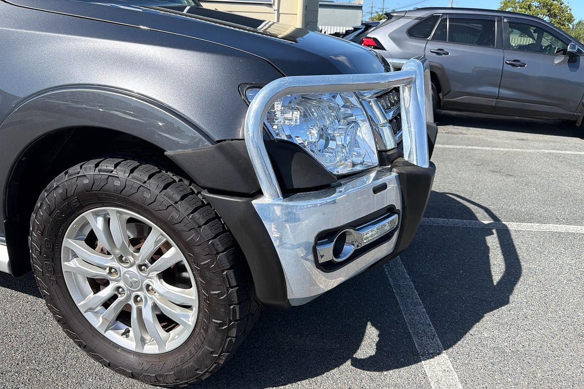 2019 Mitsubishi Pajero GLS NX