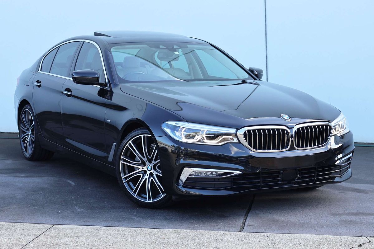 2017 BMW 5 Series 520d Luxury Line G30