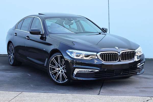 2017 BMW 5 Series 520d Luxury Line G30