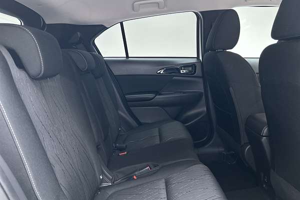 2019 Mitsubishi Eclipse Cross ES YA thumb-11