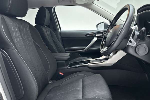 2019 Mitsubishi Eclipse Cross ES YA thumb-12
