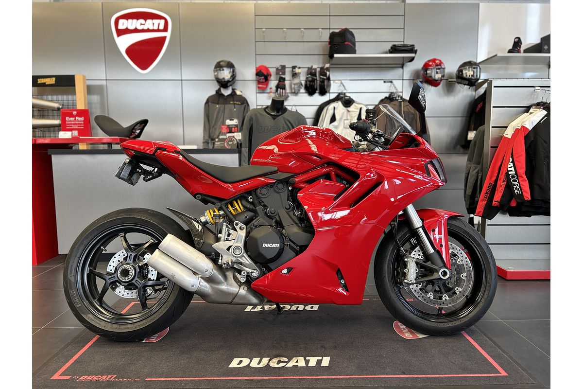 2022 Ducati SuperSport 950