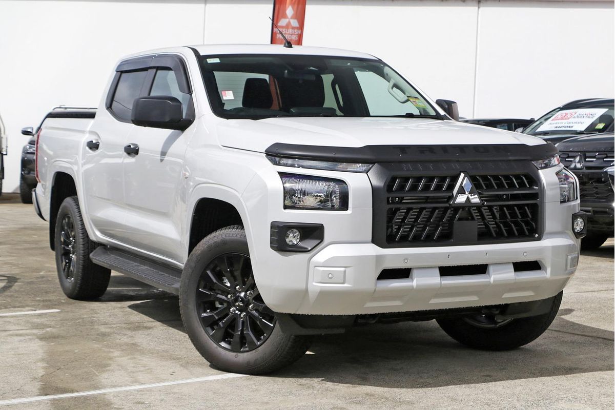 2025 Mitsubishi Triton GLX-R MV 4X4