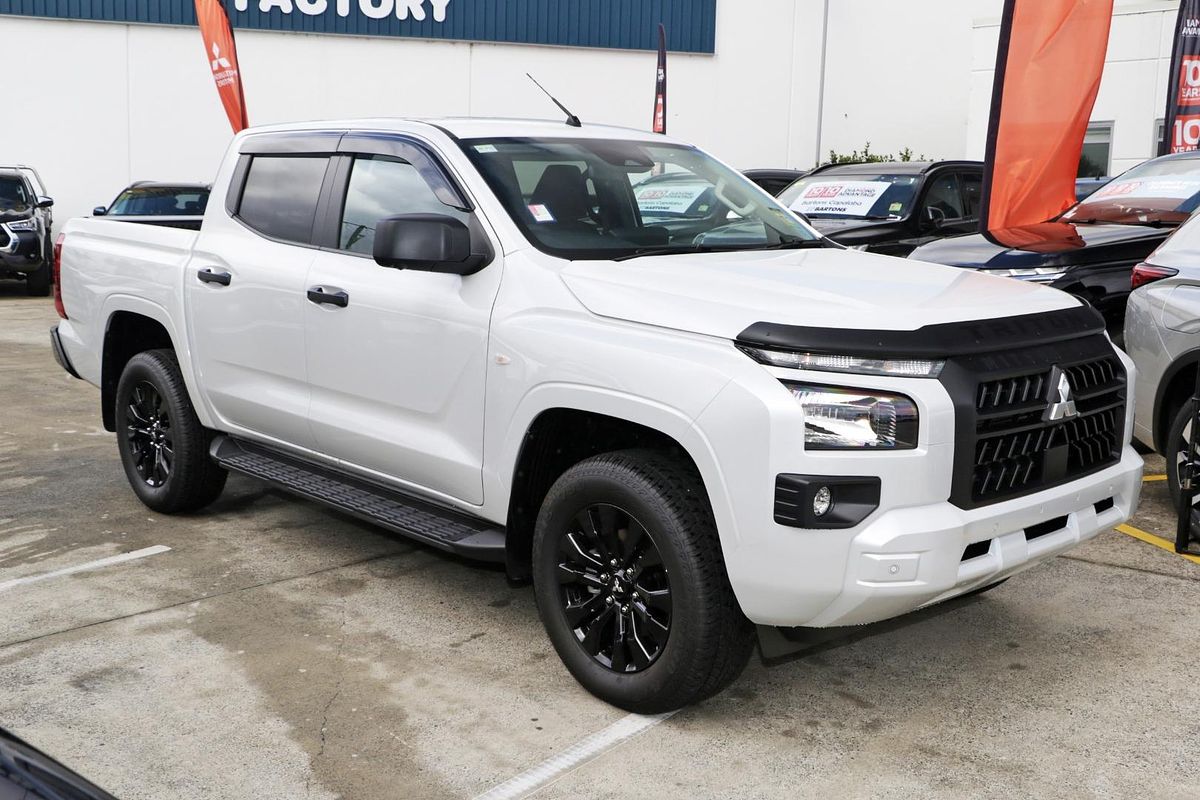 2025 Mitsubishi Triton GLX-R MV 4X4