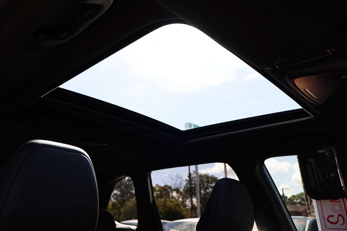 2025 Subaru Forester Hybrid Touring S6