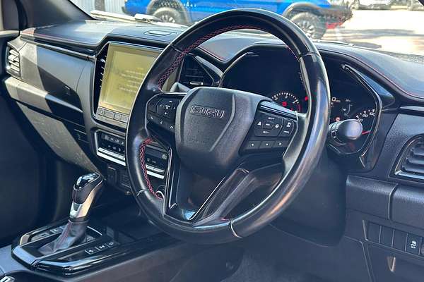 2022 Isuzu D-MAX X-TERRAIN 4X4 thumb-3