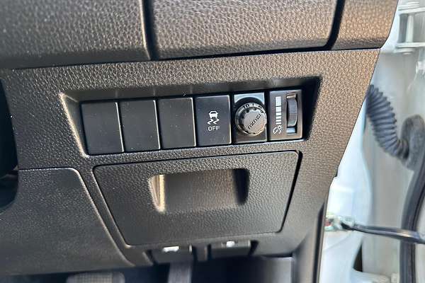 2022 Isuzu D-MAX X-TERRAIN 4X4 thumb-18