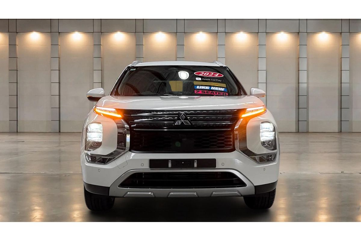 2024 Mitsubishi Outlander ES ZM