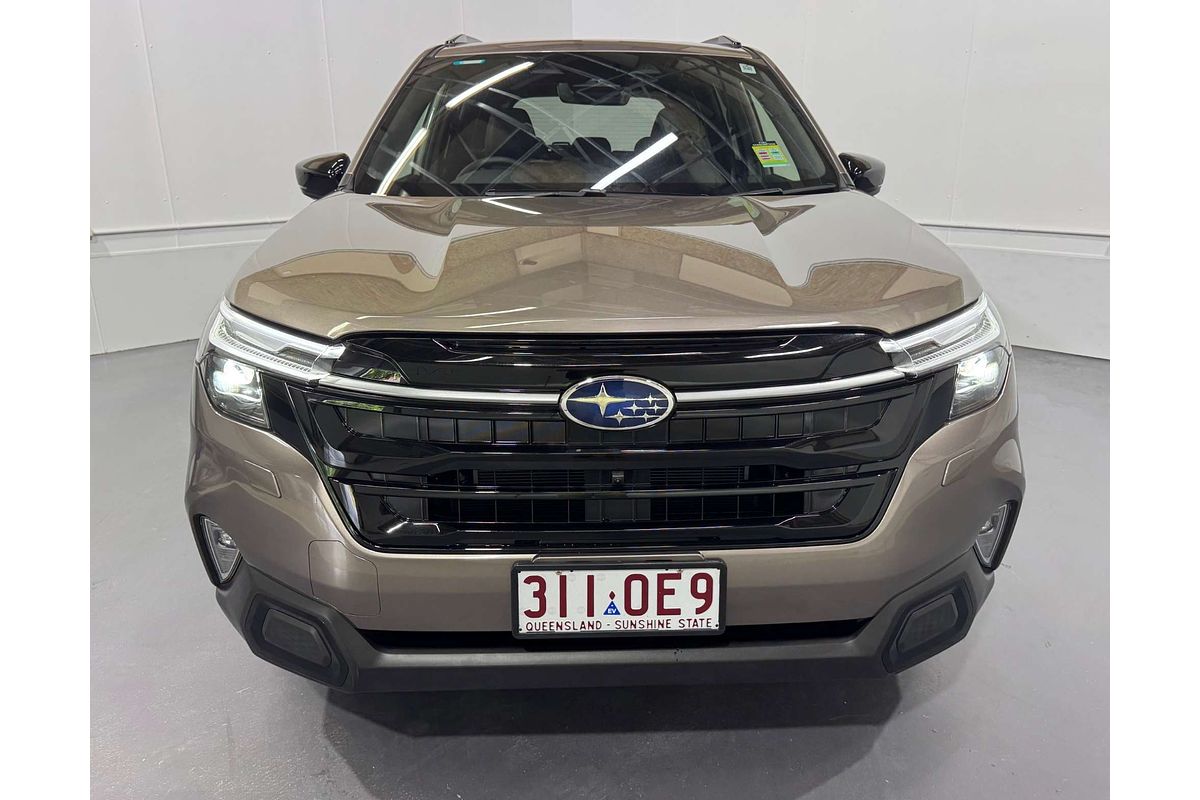 2025 Subaru Forester Hybrid Touring S6