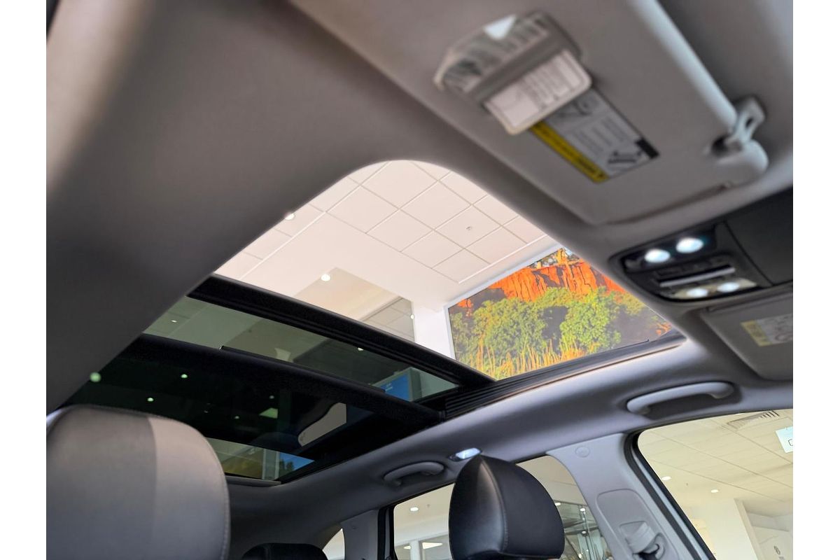 2020 Kia Sorento Black Edition UM